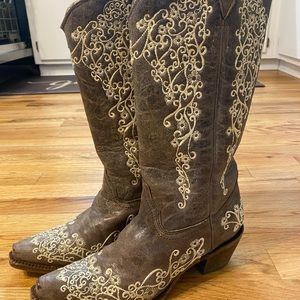 Women’s corral wedding boots size 9.5